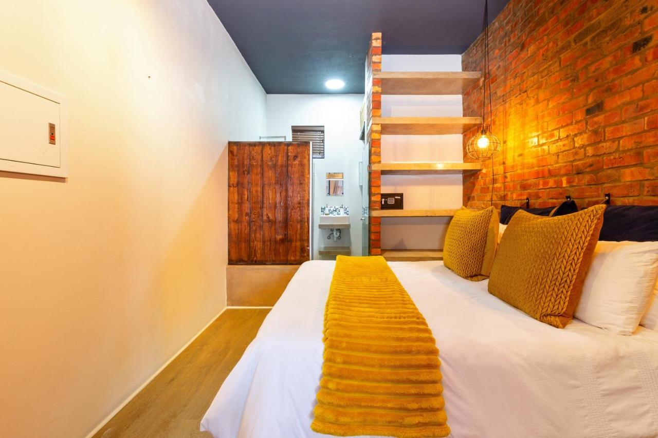 10 Oyster Walk Apartment