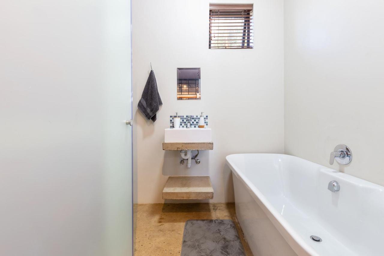 Apartment 10 Oyster Walk *