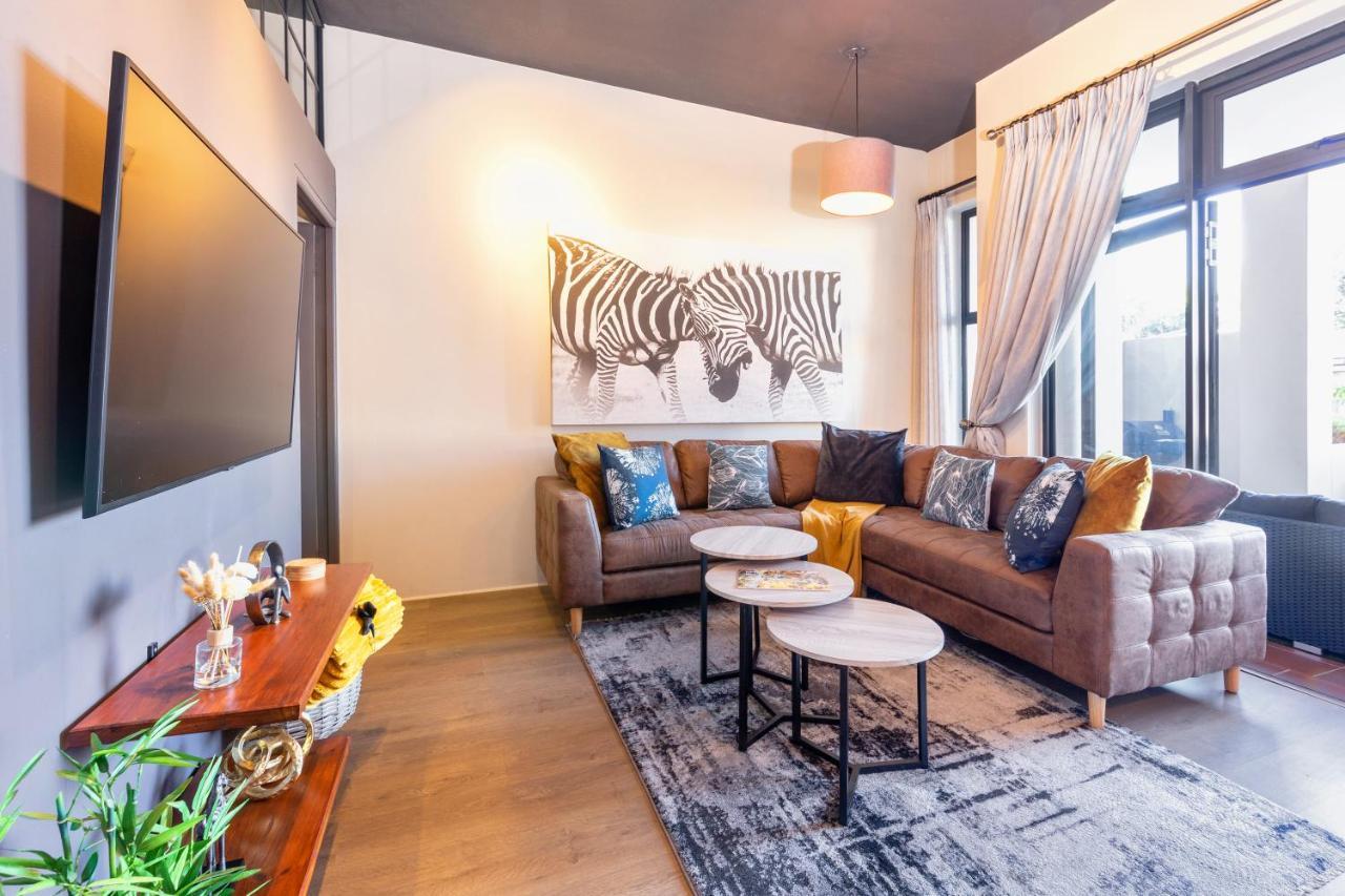 10 Oyster Walk Apartment